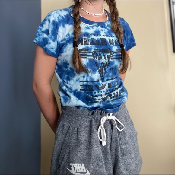 ✨3 for $25✨ American Eagle Van Halen Distressed Tie-Dye Short Sleave Tee - Picture 2 of 6